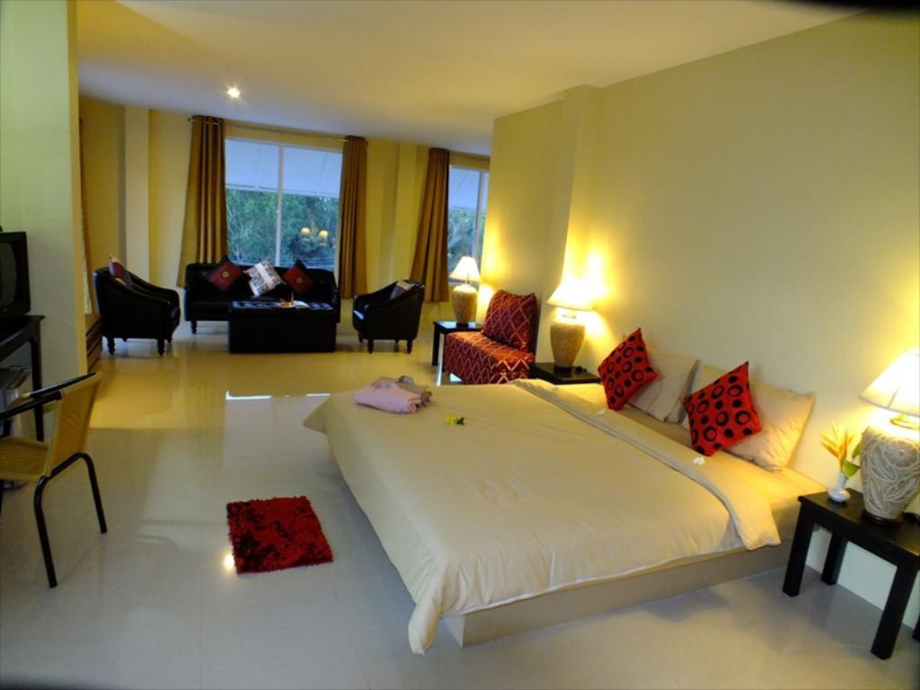 Water Palm Resort Talat Yai Екстер'єр фото