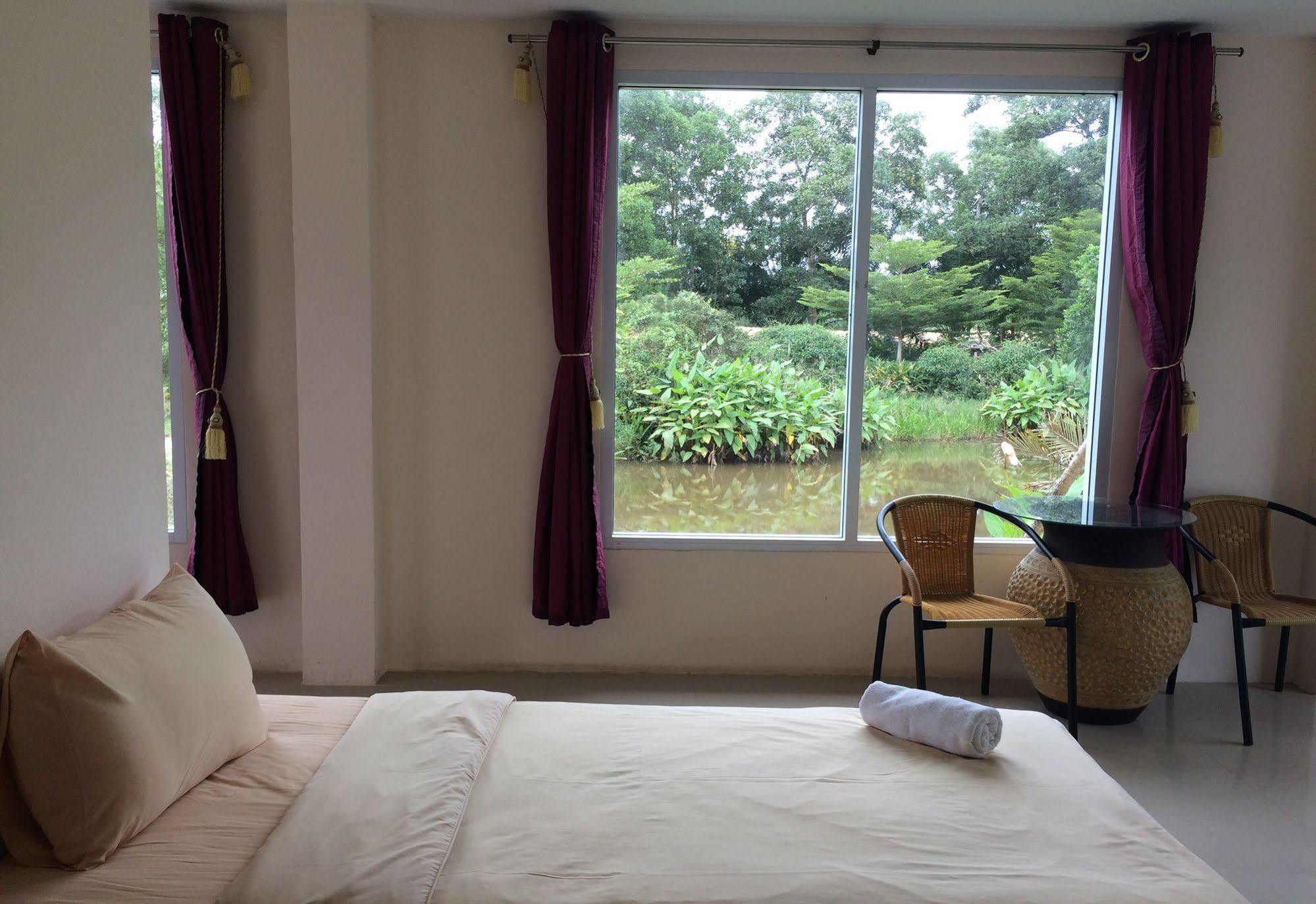 Water Palm Resort Talat Yai Екстер'єр фото